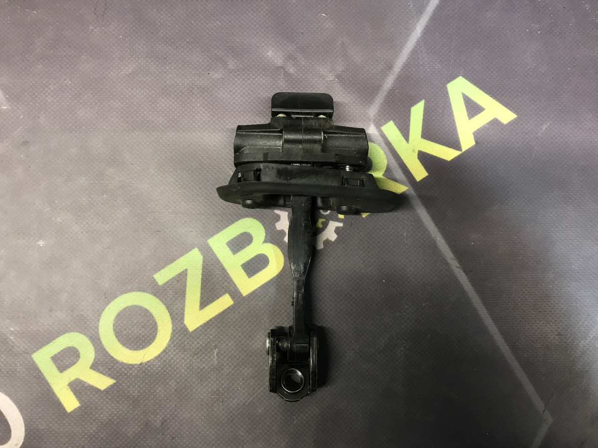 Обмежувач задніх дверей хетчбек FORD Focus MK3 (11-18) - Зображення 2