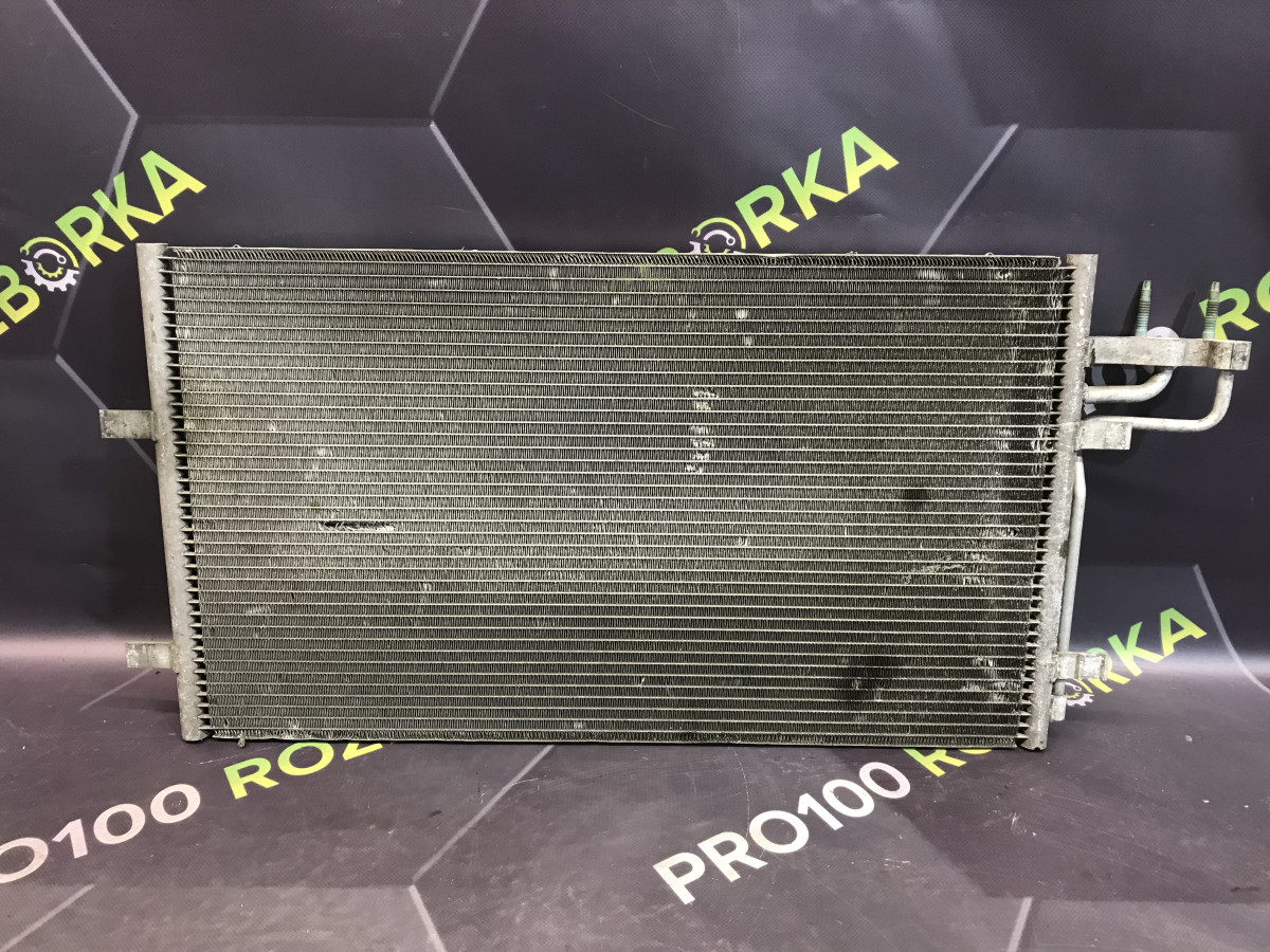 Радіатор кондиціонера 2.0 бензина FORD Focus MK2 08-11