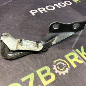 Петля капота ліва FORD Focus MK2 08-11