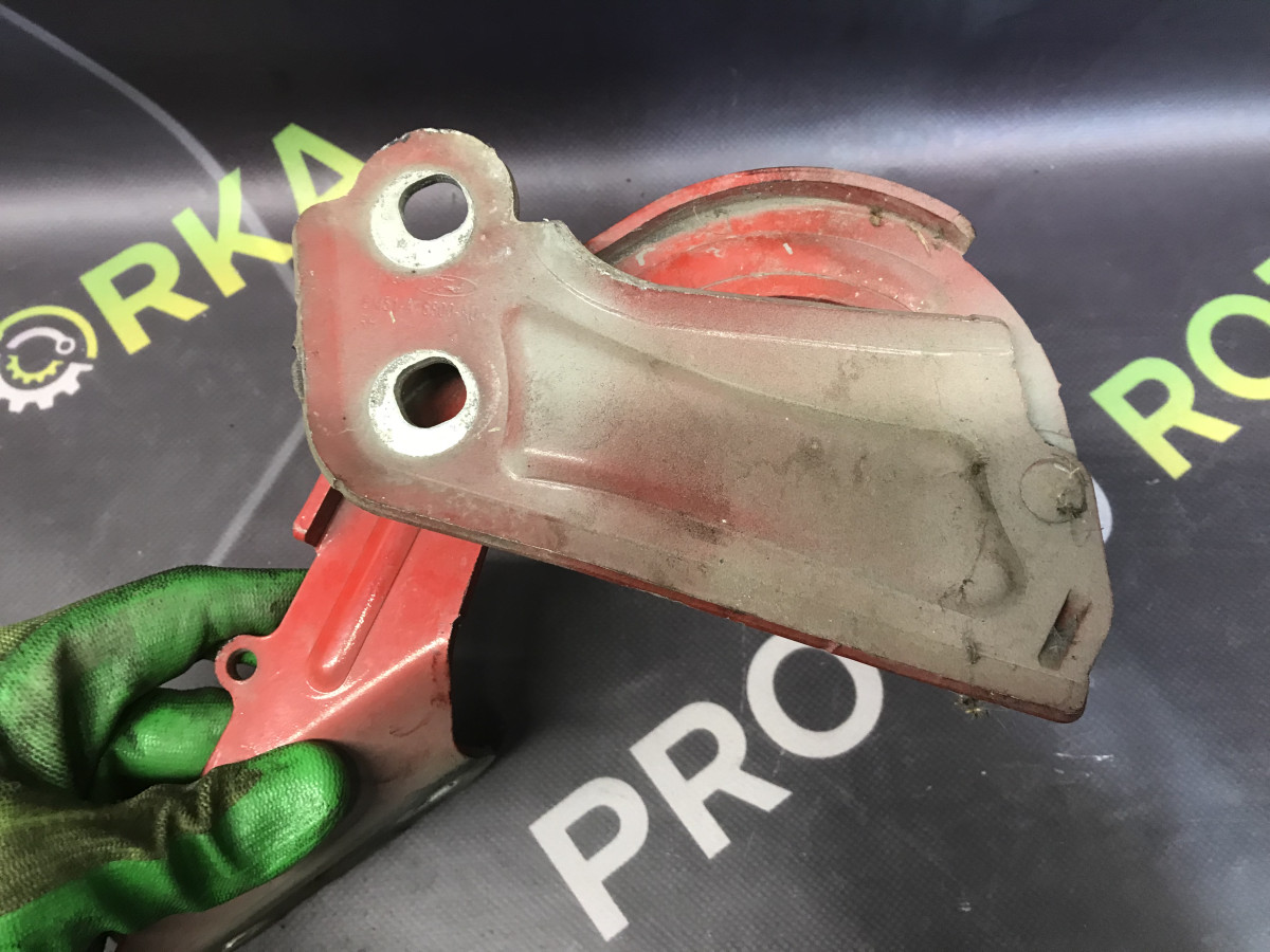 Петля капота права FORD Focus MK3 (11-18) - Зображення 2