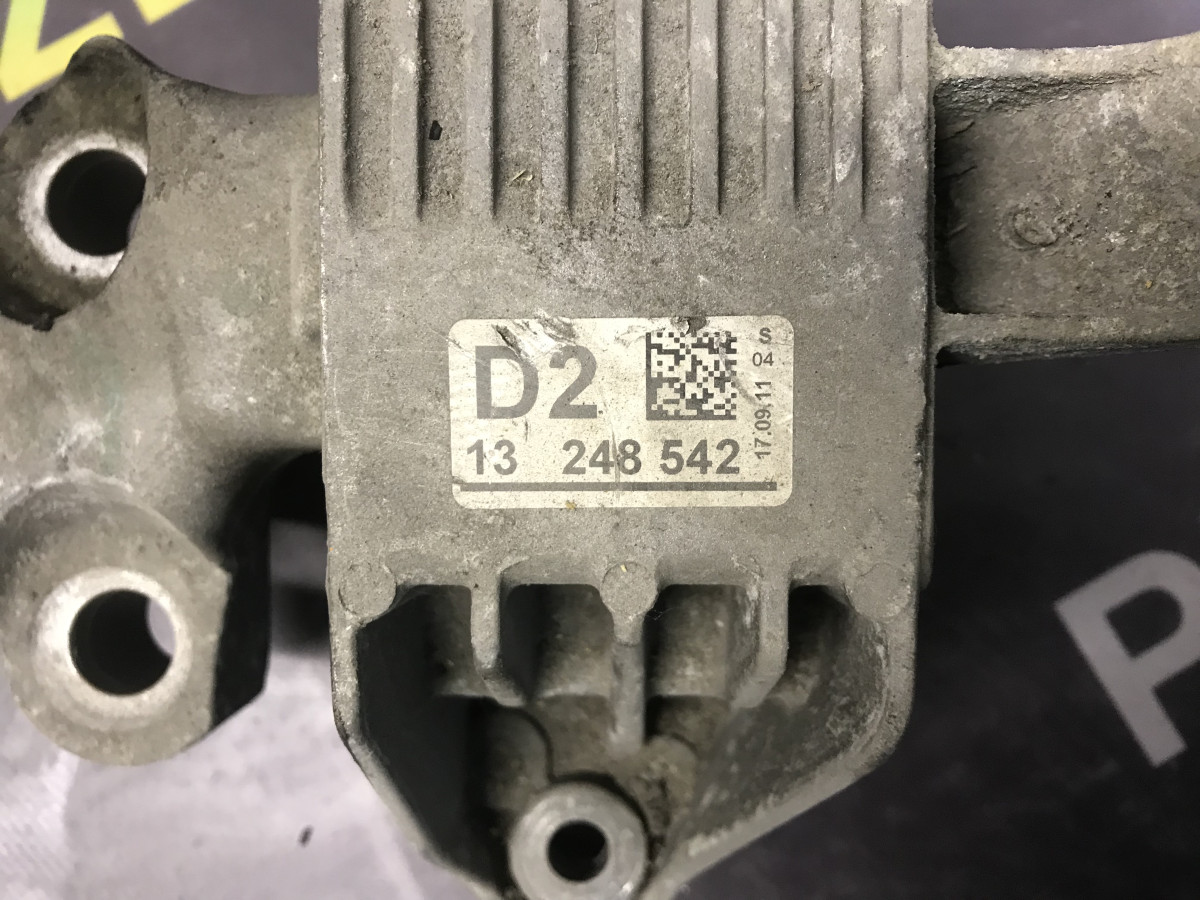 Подушка двигуна 1.3D Opel Astra J 09-15 - Зображення 2