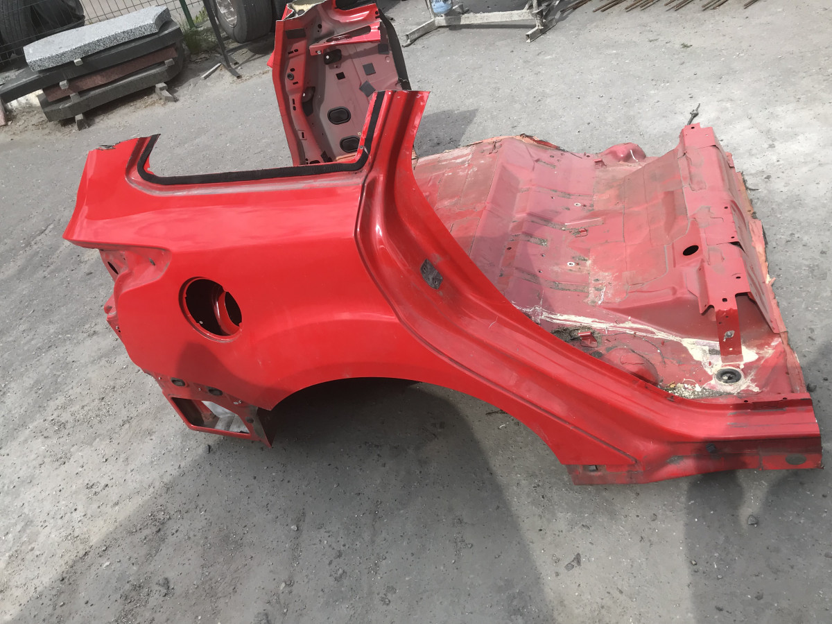 Заднє праве крило FORD Focus MK3 (11-18)