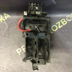 Корпус запобіжників Opel Zafira B (05-11)