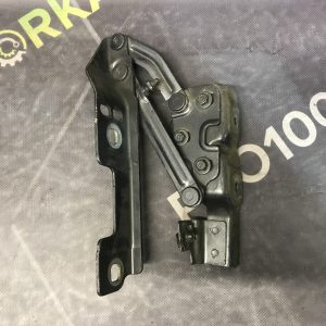 Петля капота права Opel Astra J 09-15