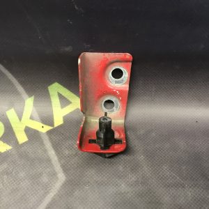 Кронштейн фари правої Opel Astra J 09-15