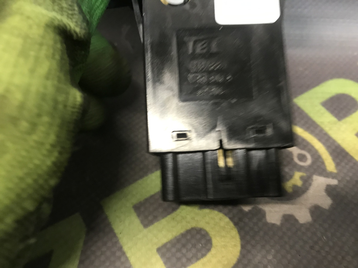 Кнопка VSA OFF Honda CR-V 3 (06-12) - Зображення 3