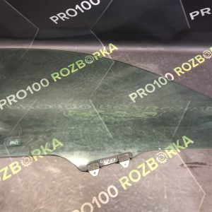 Скло дверей переднє праве Honda CR-V 3 (06-12)