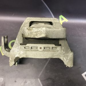 Подушка двигуна 1.4 бензина Opel Astra J 09-15