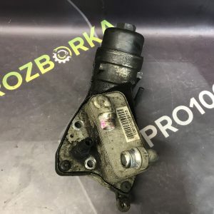 Радіатор масляний теплообмінник 2.0D Opel Astra J 09-15