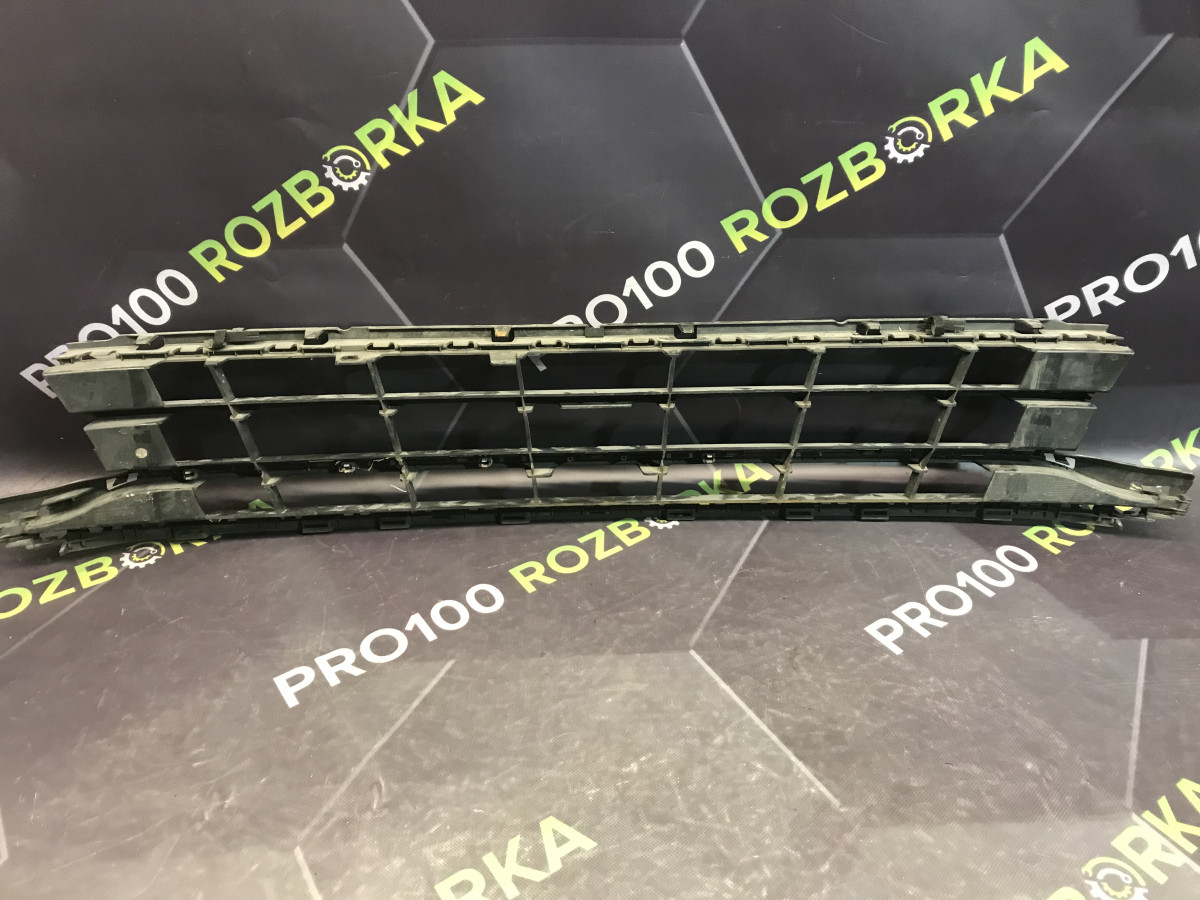 Решітка бампера центральна Volkswagen Passat B8 14-23 - Зображення 2
