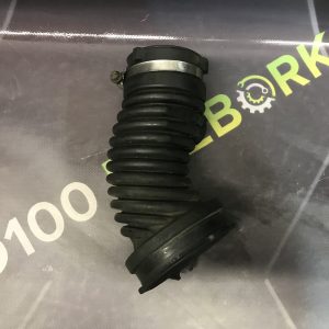 Патрубок повітряного фільтра 2.0D Opel Astra J 09-15