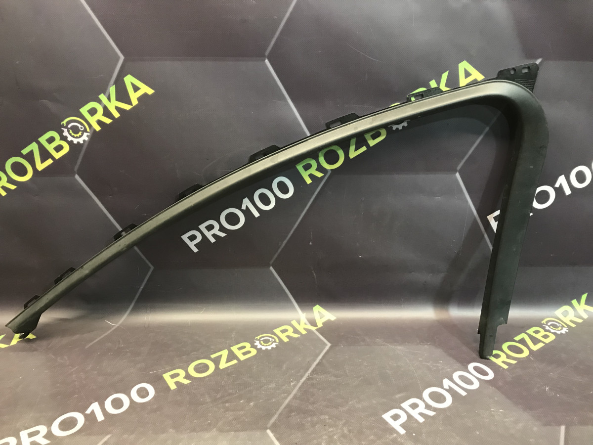 Накладка передніх правих дверей FORD Mondeo MK4 (BA7) 07-14