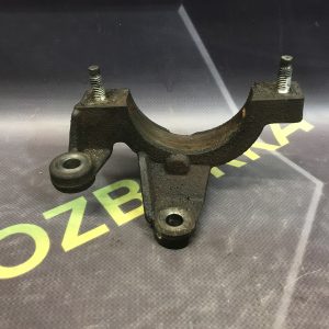 Кронштейн півосі правої 1.6D FORD Focus MK3 (11-18)