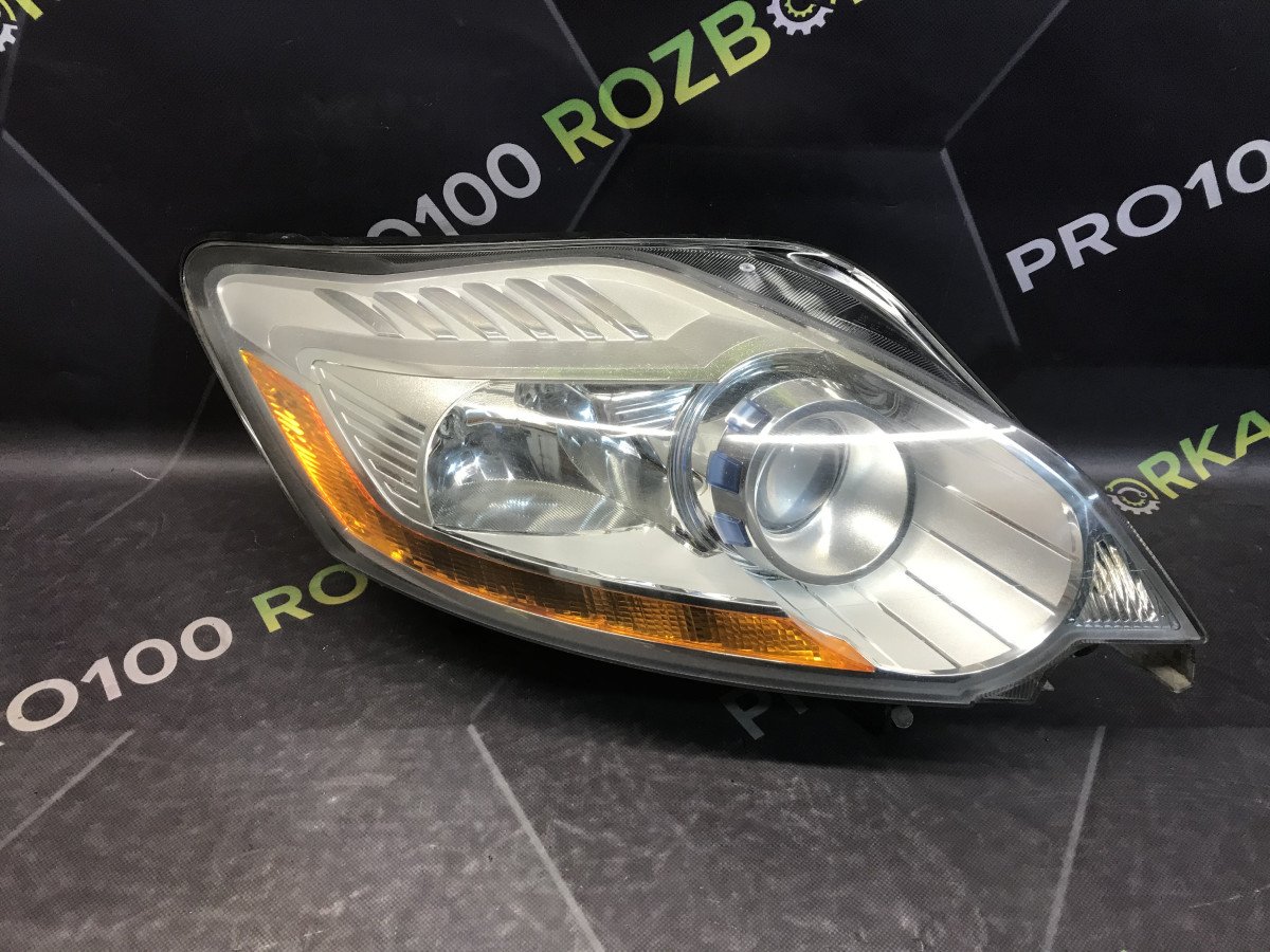 Фара права ксенон FORD KUGA MK1 08-12