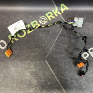 Проводка в консоль на роз'єм AUX Land Rover Freelander 2 L359 06-14