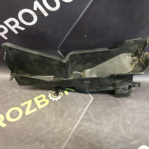 Водостік решітки двірників жабо правий Ford C-Max MK2 (10-15) 