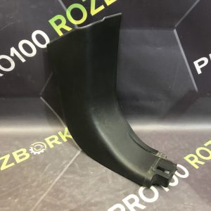 Накладка переднього правого порога Land Rover Freelander 2 L359 06-14