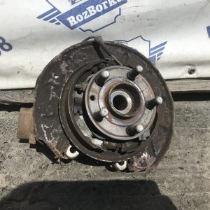 Ступиця цапфа задня права Land Rover Freelander 2 (06-14)
