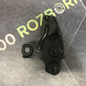 Кронштейн подушки двигуна Land Rover Freelander 2 (06-14)