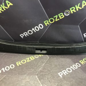 Накладка замка багажника Land Rover Freelander 2 L359 06-14