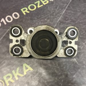 Подушка кріплення КПП 2.2HDI Land Rover Freelander 2 L359 06-14