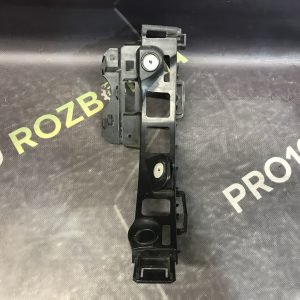 Кронштейн бампера заднього лівий Opel Zafira B (05-11)