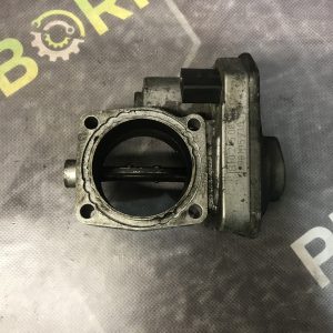 Дросельна заслінка 1.7D Opel Astra J 09-15