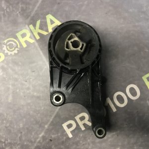 Подушка двигуна 1.7D Opel Astra J 09-15
