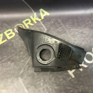 Жабо пластикове праве Opel Astra J (09-15)