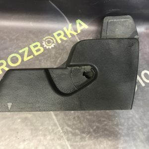 Захист заглушка заднього сидіння ліва Opel Zafira B (05-11)