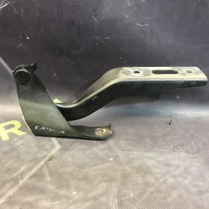 Петля капоту права Honda CR-V 3 (10-12)