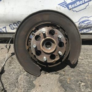 Кулак (цапфа) поворотний задінй правий Honda CR-V 3 (10-12)
