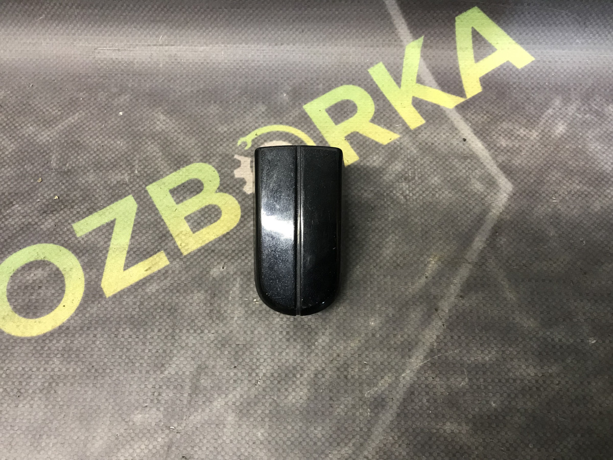Накладка ручки дверей зовнішня FORD Focus MK2 08-11