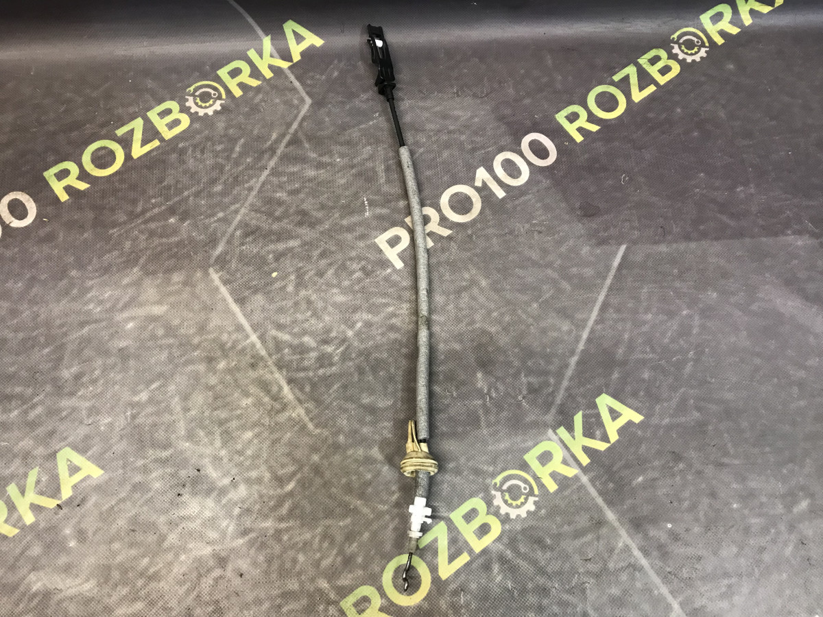 Трос замка дверей задніх Volkswagen Passat B8 14-23