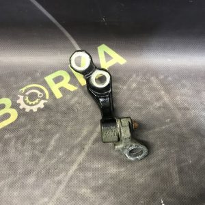 Петля двері задня ліва нижня Ford Kuga MK1 (08-12)