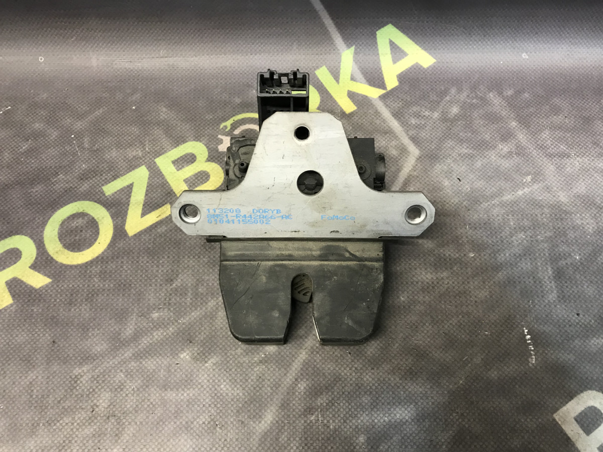 Замок кришки багажника Ford Kuga Mk1 (08-12)