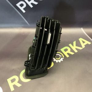 Дефлектор обдування салону правий FORD Focus MK3 (11-18)