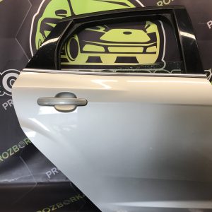 Двері задні праві хетчбек OB FORD Focus MK3 (11-18)
