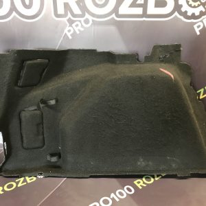 Обшивка багажника ліва хетчбек FORD Focus MK3 (11-18)