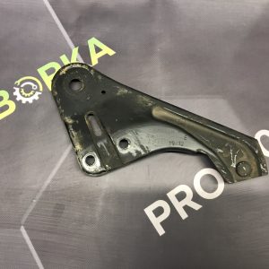 Кронштейн підрамника передньої підвіски лівий FORD Focus MK3 (11-18)