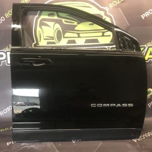 Двері передні праві Jeep Compass 11-16