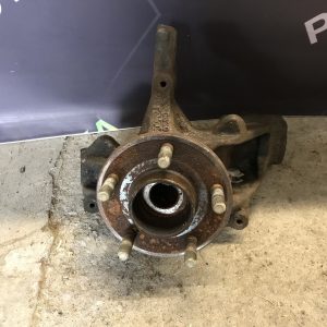 Цапфа ступиця передня права FORD Focus MK3 (11-18)