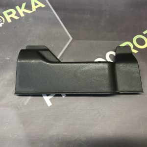 Накладка середньої стійки права Mitsubishi Outlander 3 (12-21)