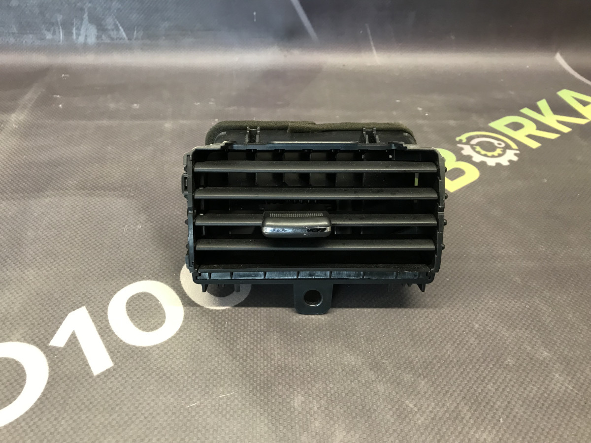 Дефлектор повітряний Mitsubishi Outlander 3 (12-21)