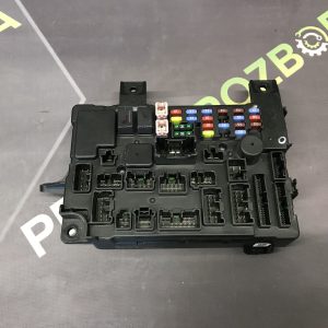 Блок запобіжників Mitsubishi Outlander 3 (12-21)