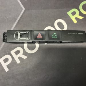 Блок кнопок у торпедо центральний Mitsubishi Outlander 3 (12-21)