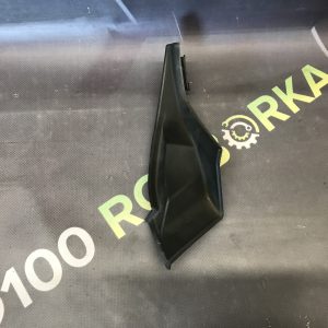 Заглушка жабо права Mitsubishi Outlander 3 (12-21)