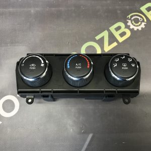 Блок керування кондиціонером та обігрівачем Jeep Compass 11-16