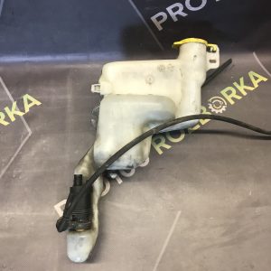 Бачок омивача скла Jeep Compass 11-16