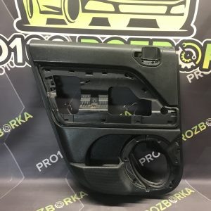 Обшивка дверей задньої лівої Jeep Compass 11-16